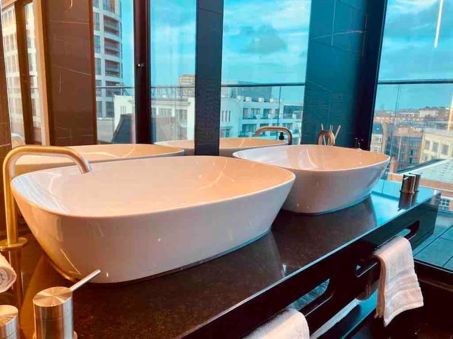 Large 3 Bed 3 Bathrooms Penthouse With Terrace And City Views In Londres Exterior foto