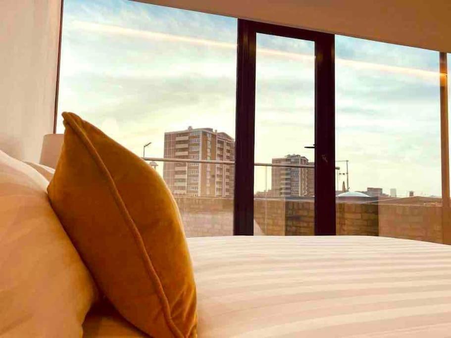 Large 3 Bed 3 Bathrooms Penthouse With Terrace And City Views In Londres Exterior foto
